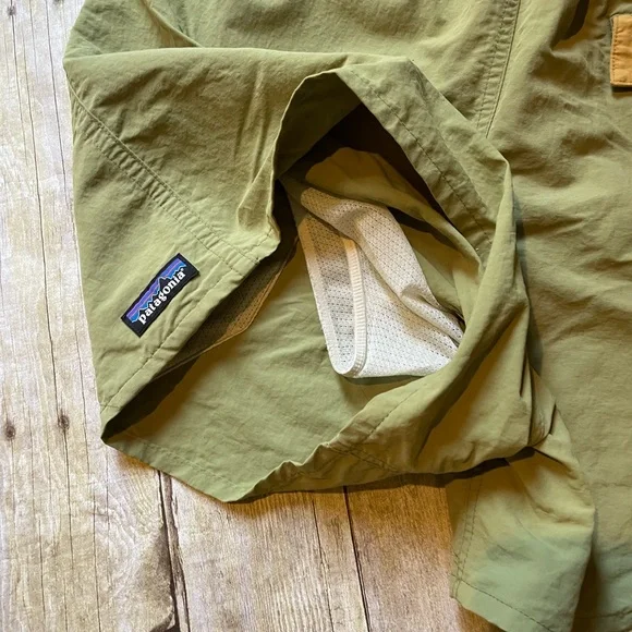 Patagonia Baggies in Buckhorn Green Shorts Netplus shell M - Picture 6 of 16